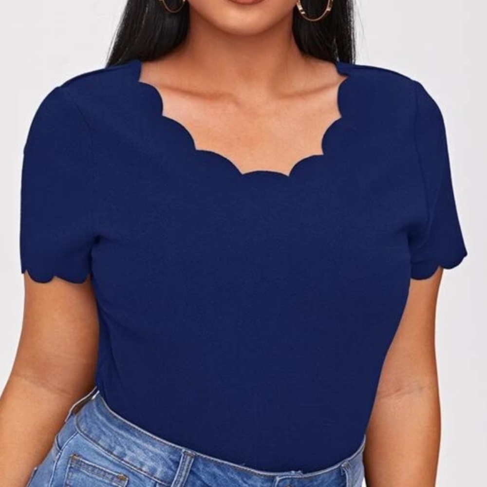 Scallop trim blue tee
